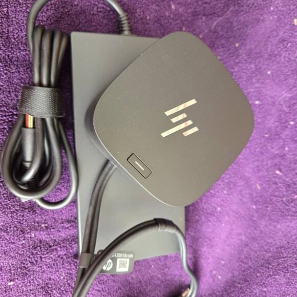 New~ HP Thunderbolt 4 Dock 120W G4 13-in-1 USB C Docking Station - Picture 4 of 9